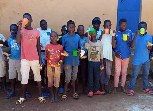 Food for street kids